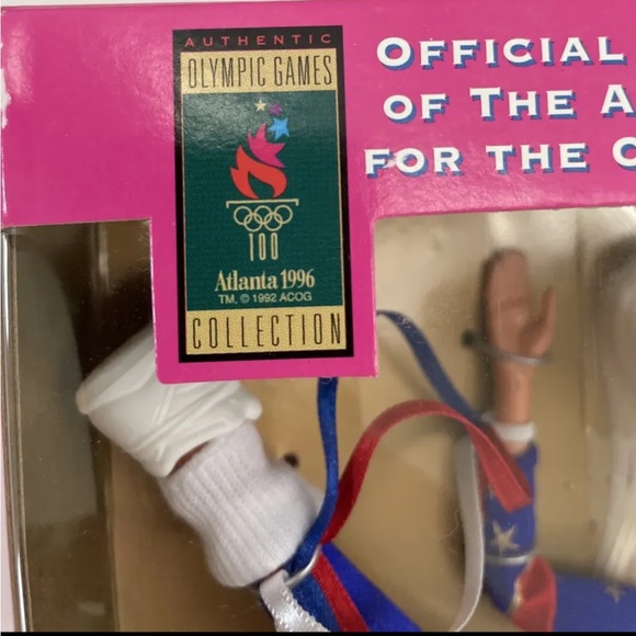 1996 Atlanta Olympic Games - Gymnast Barbie - vintage collectible- #15123 - Picture 3 of 7